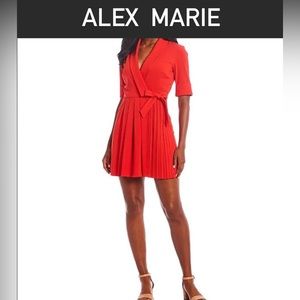 Alex Marie
Arielle Short Sleeve V-Neck Tie Front Romper Dress.Sz;6